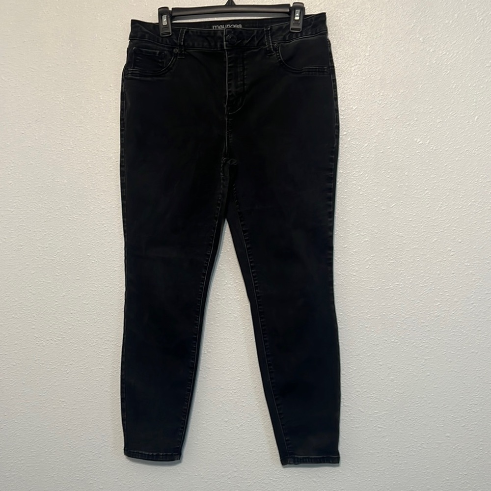 Maurices high-rise Everflex Black Jeans. Large Short